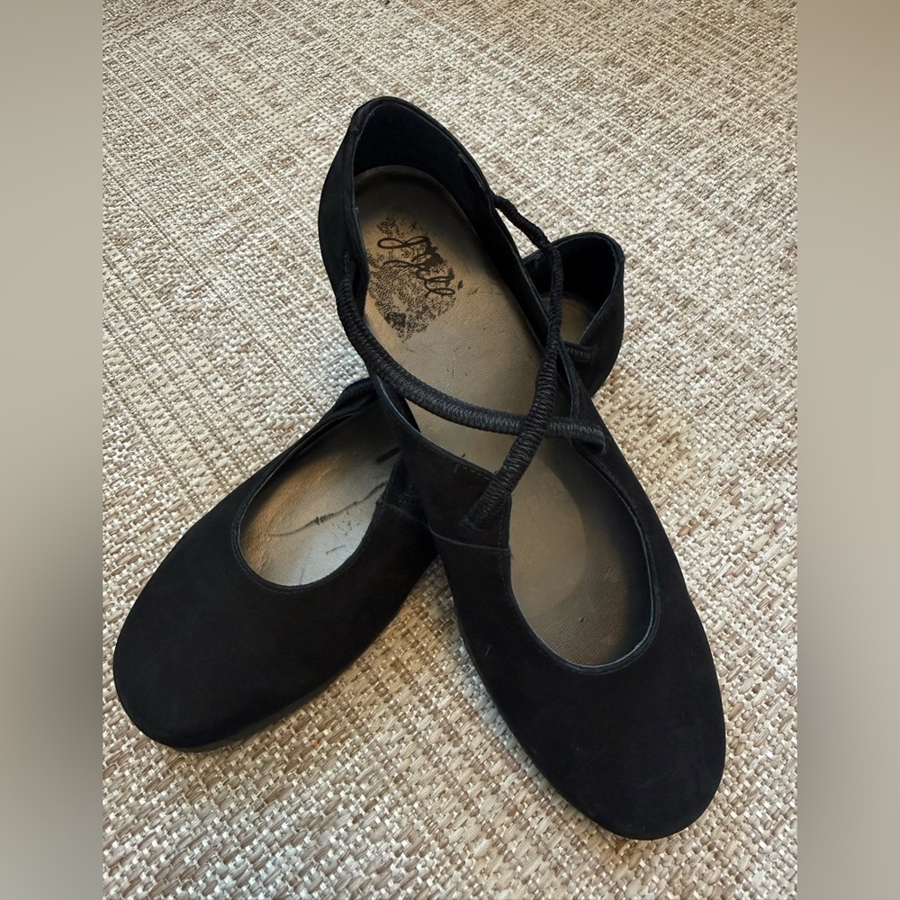 J. Jill 9 Suede Ballet Flats Mary Jane minimalism comfy casual retro preppy